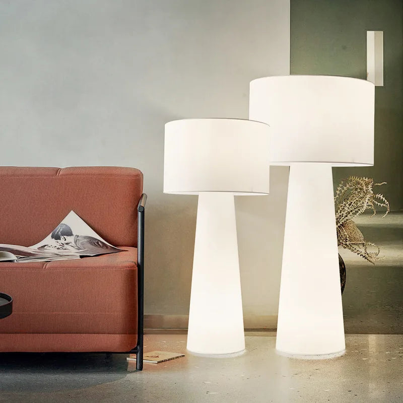 lampe table moderne blanc abat jour tissu pied fer éclairage intérieur
