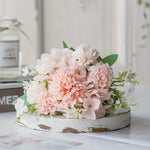 bouquets fleurs artificielles bleu rose blanc vases texturés motifs floraux rustique champêtreintérieur decoration
