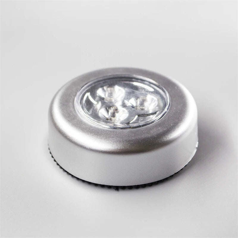 veilleuse led tactile sans fil batterie sèche piles aaa lampe lecture moderne argentée noire
