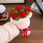 bouquet main fleurs artificielles roses tournesols decoration intérieure Saint Valentin mariage anniversaire
