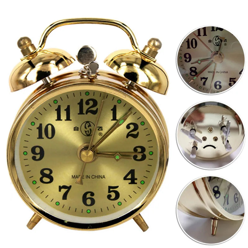 horloge alarme vintage dorée classique chiffres noirs points verts pieds métalliques