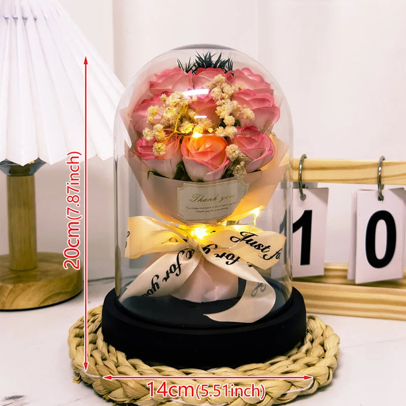 bouquet roses stabilisées cloche verre noir rose bleu violet romantiqueintérieur decorationévénement mariage