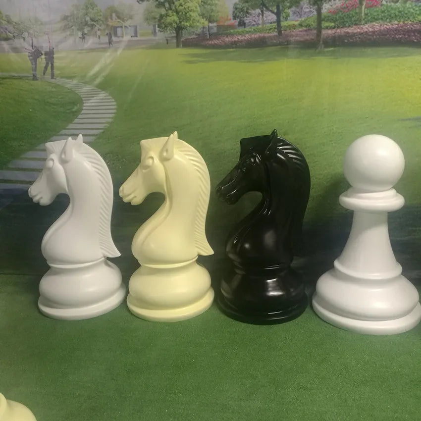 pièces d'échecs géantes résine couleurs personnalisables classique motifs géométriques décoration extérieure