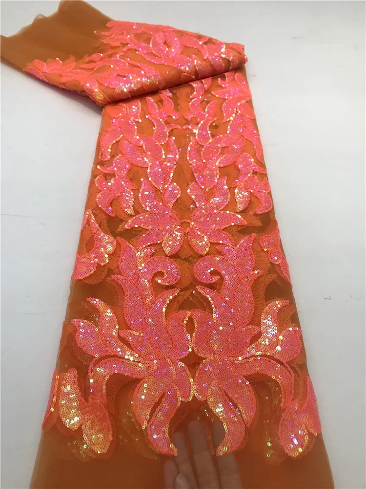 tissu décoratif dentelle sequins dorés motif floral élégant vert clair violet rose