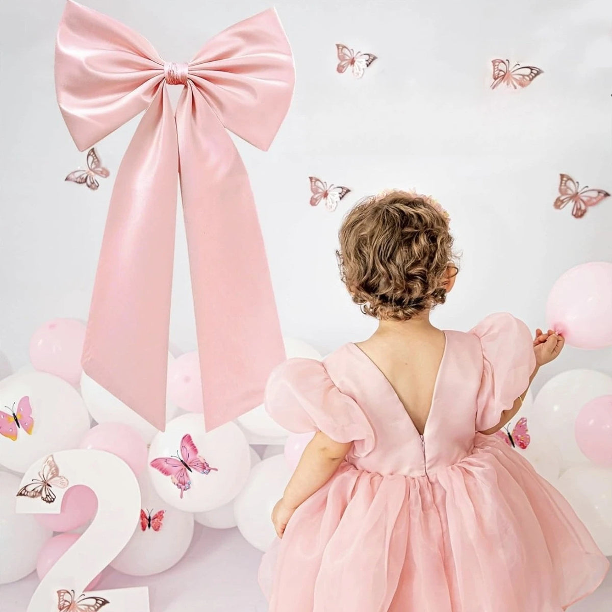 décoration murale nœud satin rose clair mariage anniversaire enfantin papillons festif