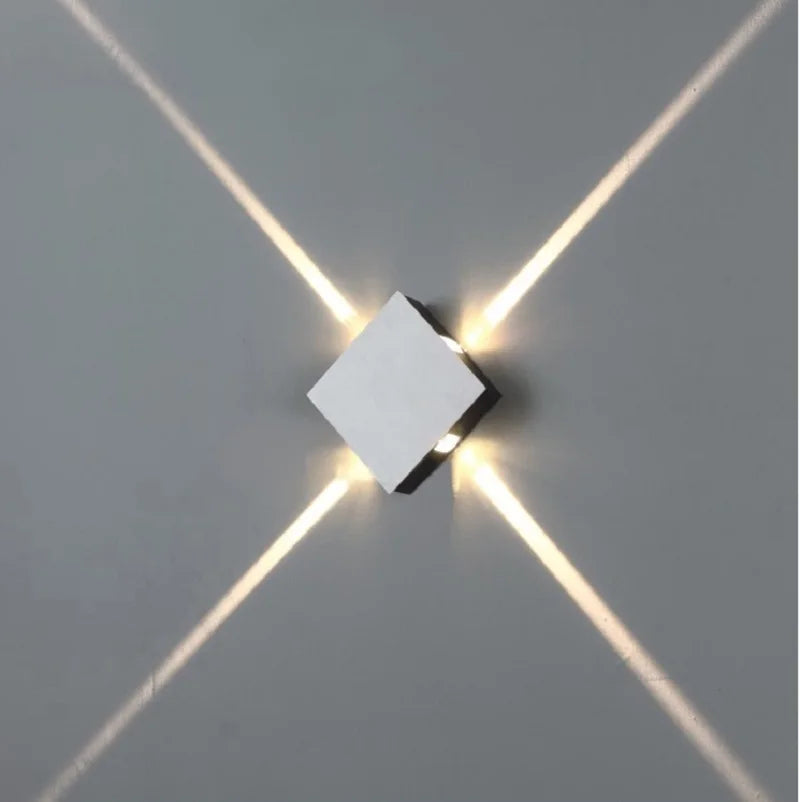 applique murale led moderne blanc noir fixee mur contemporaine carrée sources lumineuses