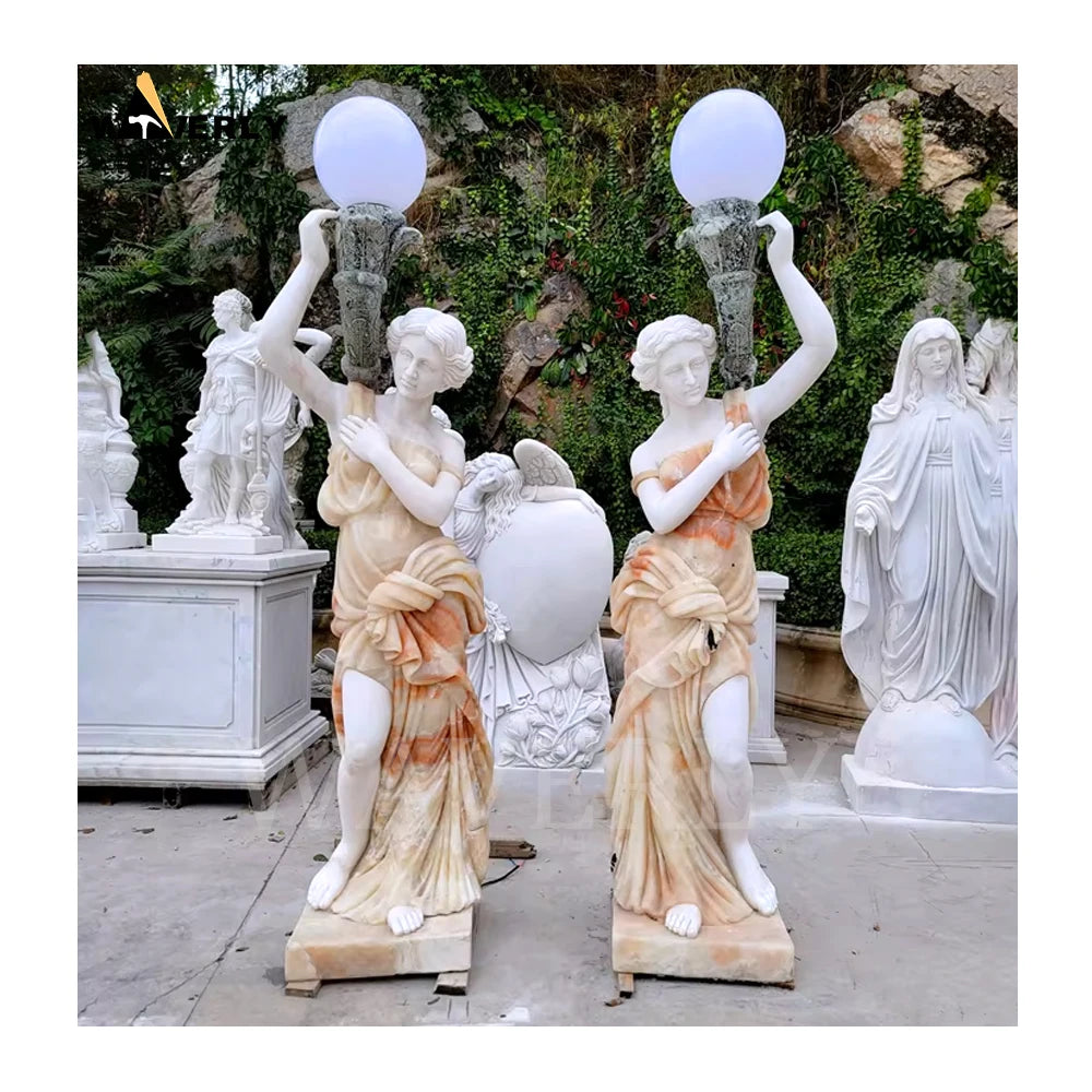 statues marbre décoratives classiques détails sculpturaux couleur beige blanc vert