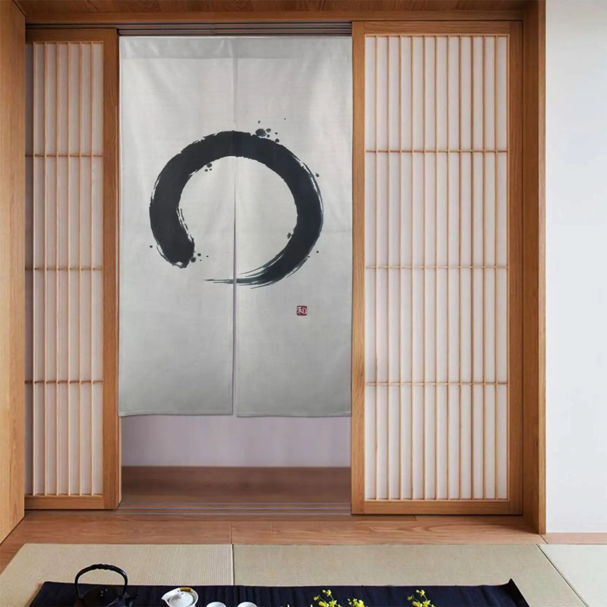 rideau blanc noir minimaliste motifs cercles tissu opaque verticaux entrée chambre couloir bain