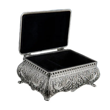 boîte bijoux argentée ornements floraux classique tissu intérieur femmes domestique