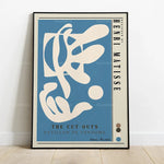 Affiche d'art abstraite représentant des formes organiques bleues et blanches avec le titre "The Cut Outs" et le nom de l'artiste "Henri Matisse".