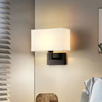lampe murale moderne tissu beige vertical noir doréintérieur éclairage led fixée mur