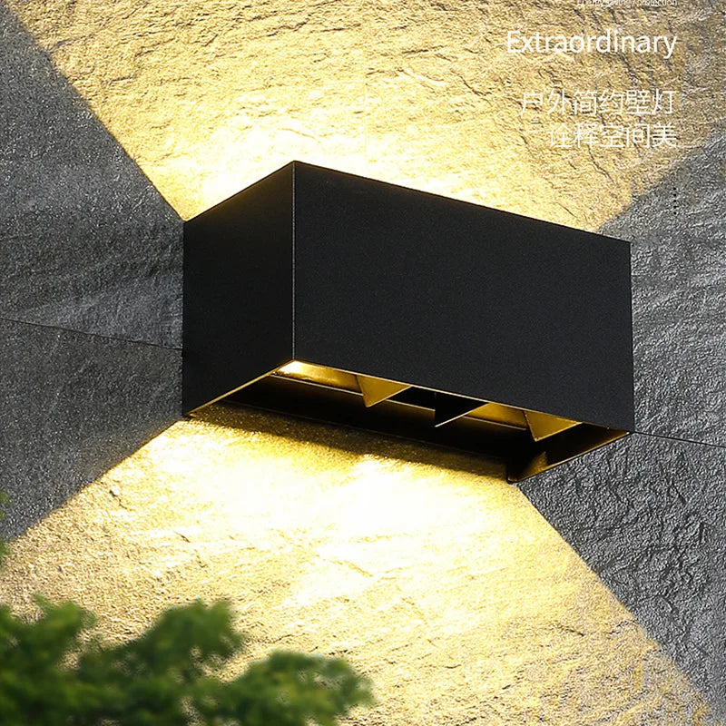 applique murale led moderne noir doré texturée industrielleextérieur minimaliste