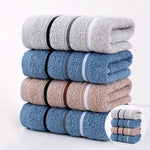 serviettes bain coton rayures horizontales gris clair bleu foncé moderne absorbantes duveteuses minimaliste