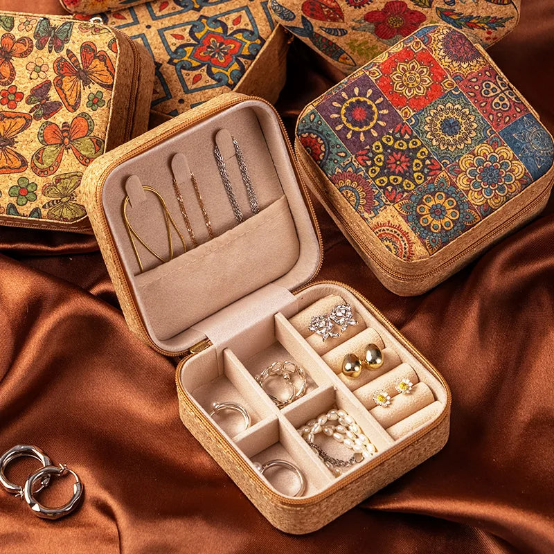 boîte bijoux vintage portable motifs floraux couleurs multiples rangement colliers boucles d'oreilles bracelets