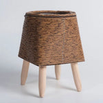 cache pot tressé rotin moderne cactus feuilles vertes marron clair pieds bois durable tissé
