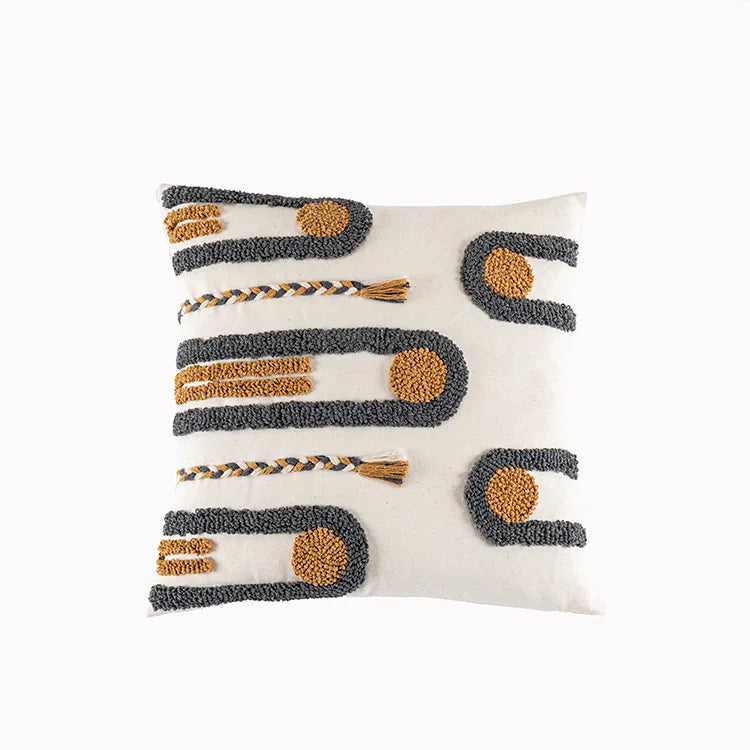 housse coussin brodée motif géométrique moderne blanc marron gris respectueux environnement décoration maison polyester