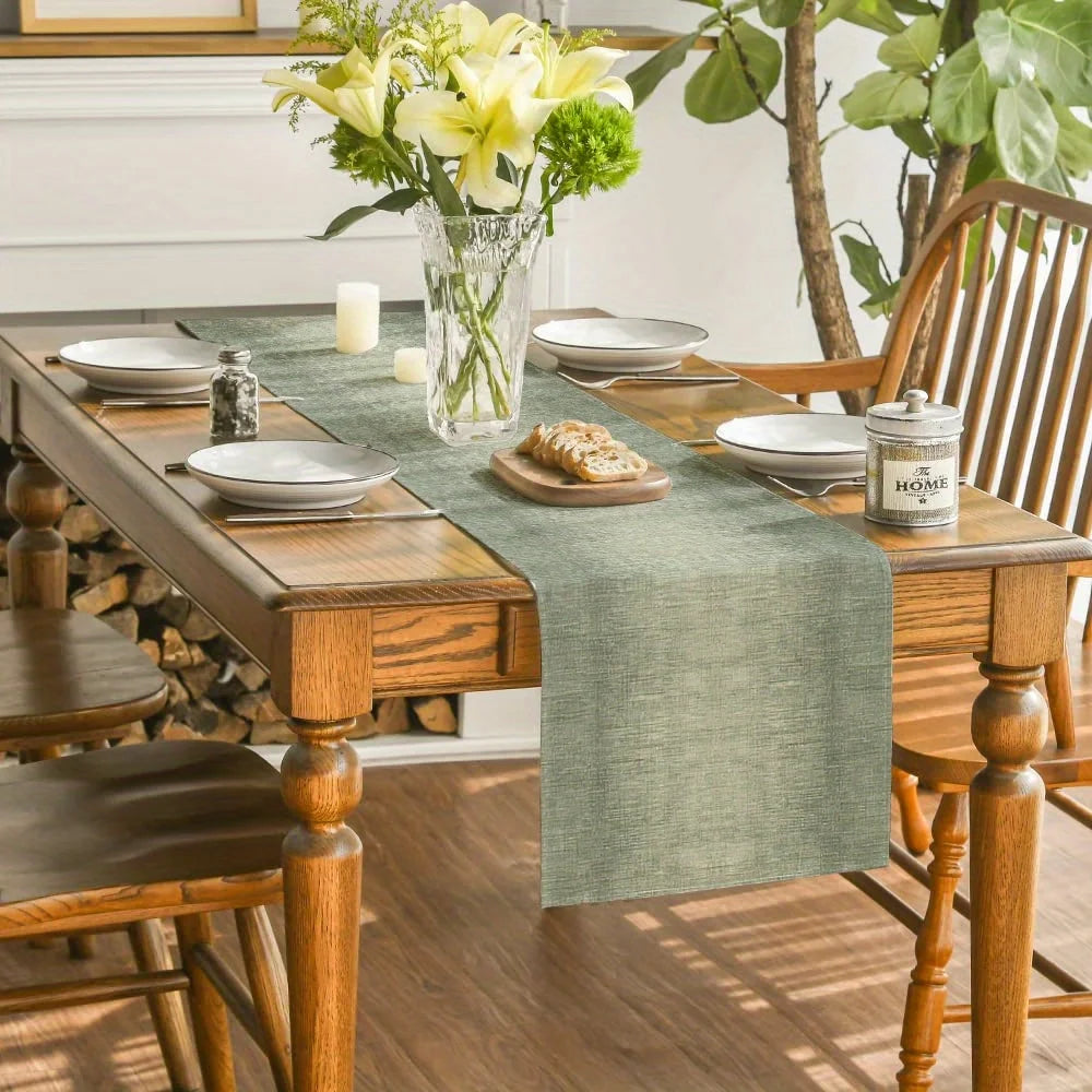 chaise table verte texturée moderne rustique fleurs vaisselle décoration intérieure nappe longue lin chambre