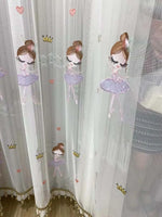 rideau tulle transparent danseuses tutu couronnes coeurs blanc rose grisclair chambre enfant moderne