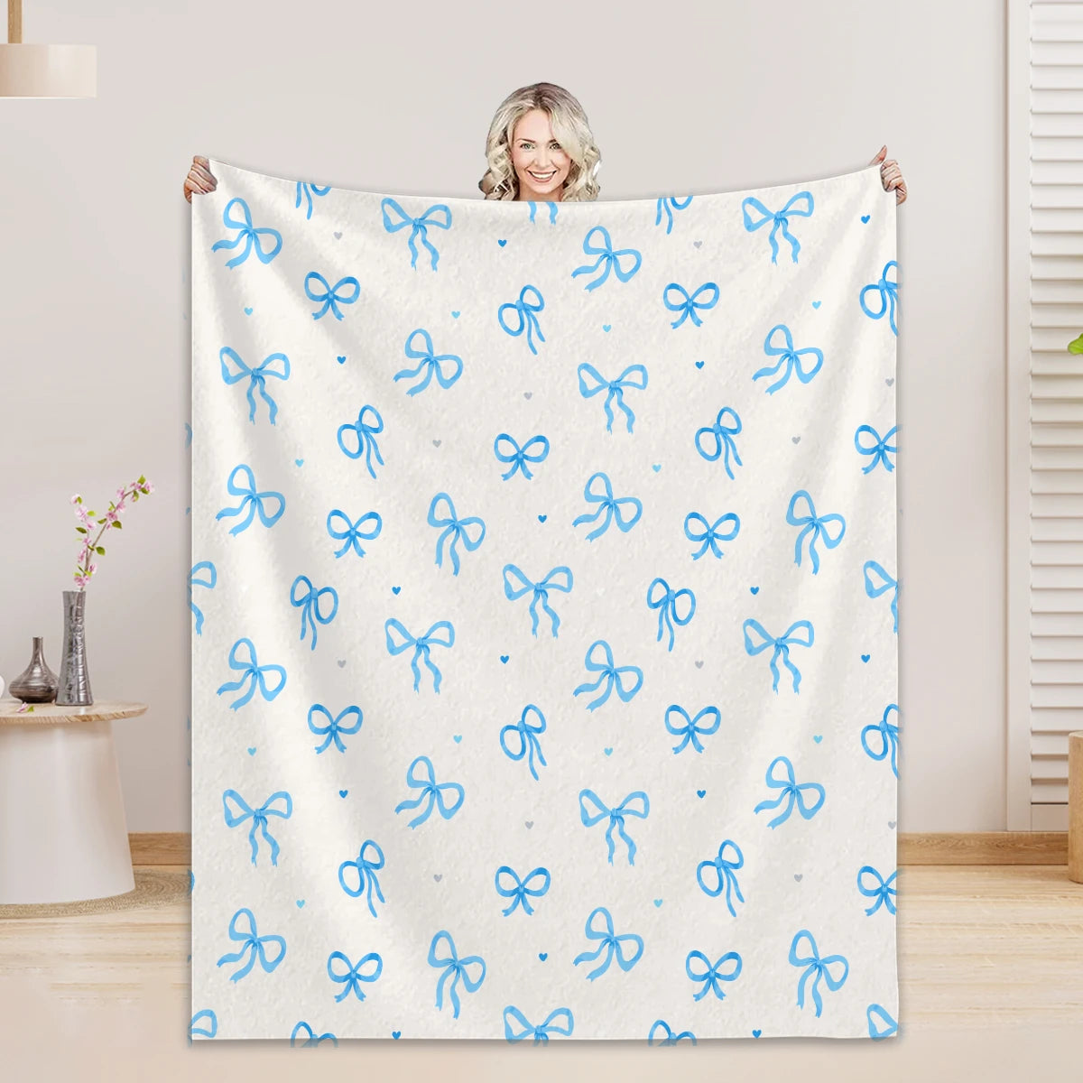 couverture sieste douce microfibre bleue blanche motif rayures points femme