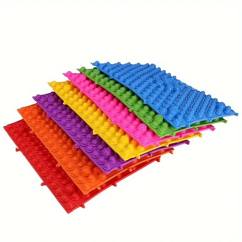 tapis massage pieds pointes bleu rouge jaune vert moderne relaxation acupuncturereflexologie