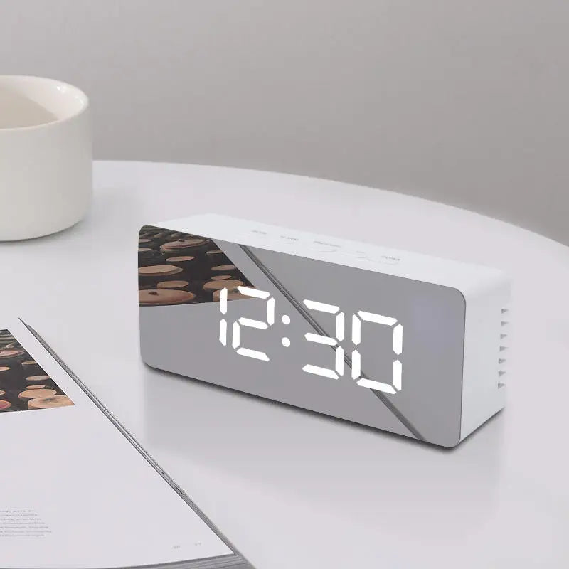 réveil digital horloge miroir blanc minimaliste affichage numérique température hd adolescents enfants