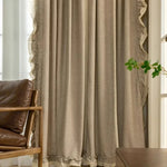 rideau beige clair texture lin naturel bordure dentelle anneaux salon chambre classique rustique