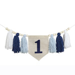 guirlande festivite couronne numerale deco chambre enfant motif pompon boho couleur neutre festive