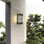applique murale moderne led étanche noir lignes horizontales lumineuses fixations invisibles aluminium