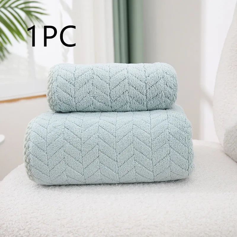 serviettes bain microfibre séchage rapide motif zigzag couleurs gris blanc rouge moderne absorption élevée