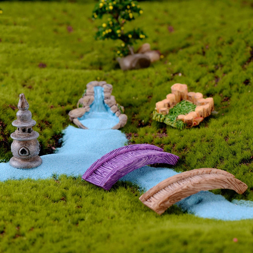 statues jardin miniatures ponts pagodes cascades nénuphars grenouilles textures bois pierre mousse artificielle