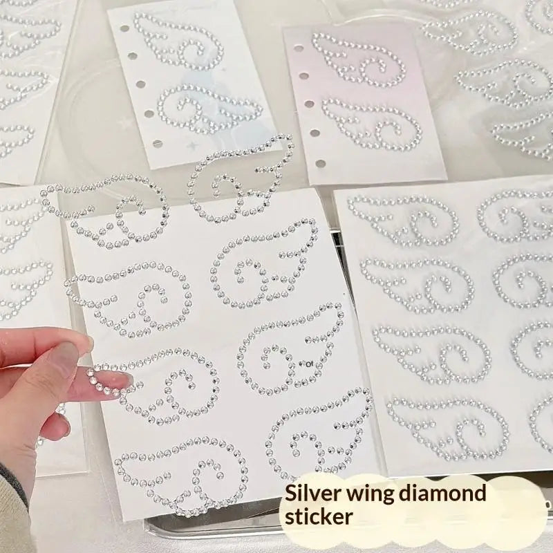 sticker decoratif ailes ange strass blanc rose bleu argent adhésif élégant décoration diy cadeau