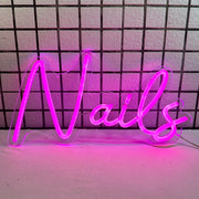 panneau lumineux magenta blanc écriture cursive moderne salon beauté