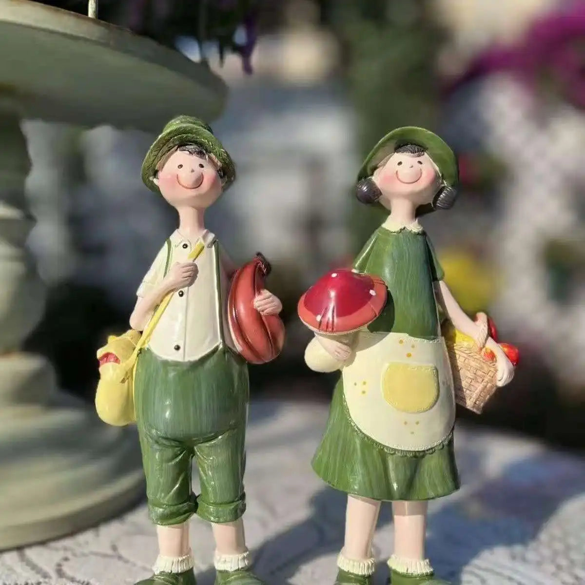 décoration maison figurines fermiers paniers fruits rouges champêtre naïf rusticitéextérieurintérieurornementjardin