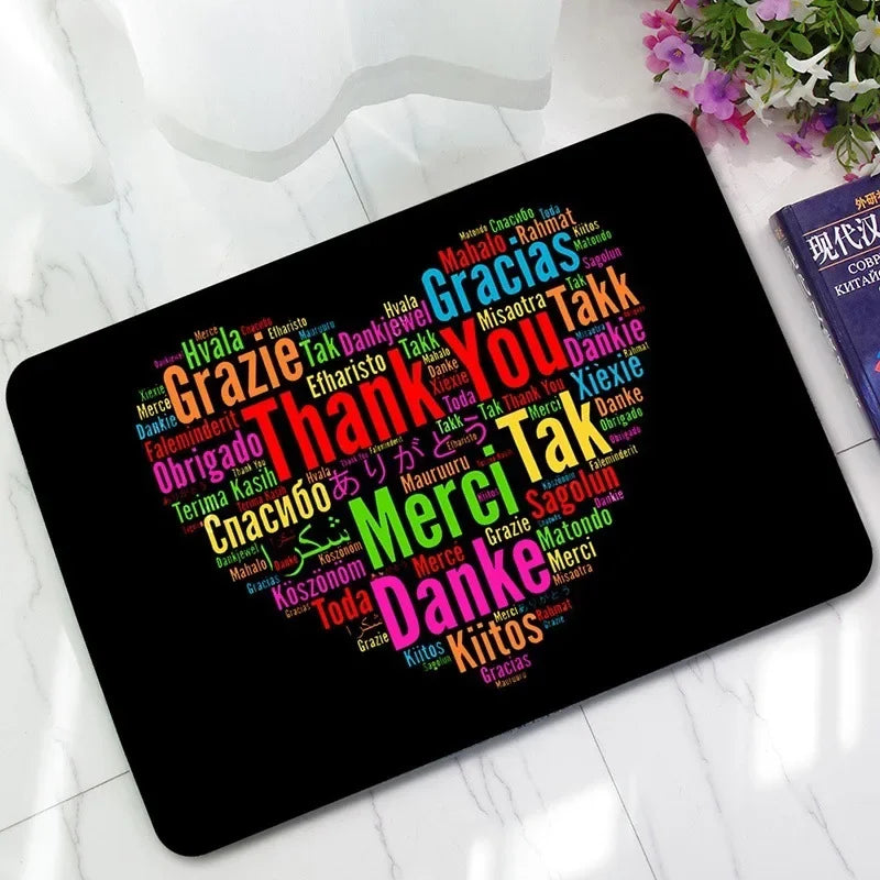 tapis antidérapant polygoneux motifs textes multilingue couleurs vives porte sol moderne
