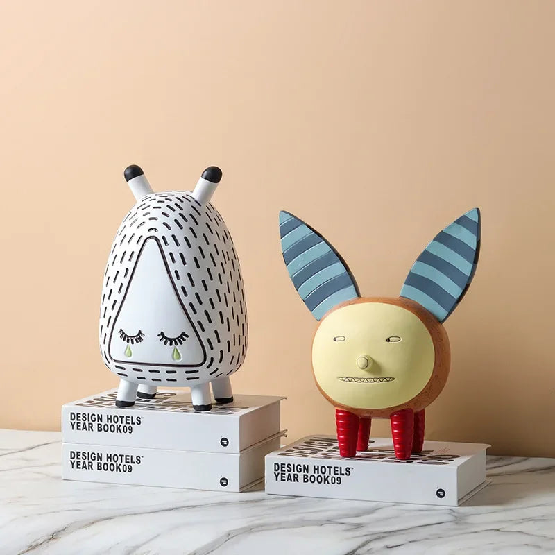figurines decoratives modernes enfants couleurs vives motifs points textures lisses deco maison exposition