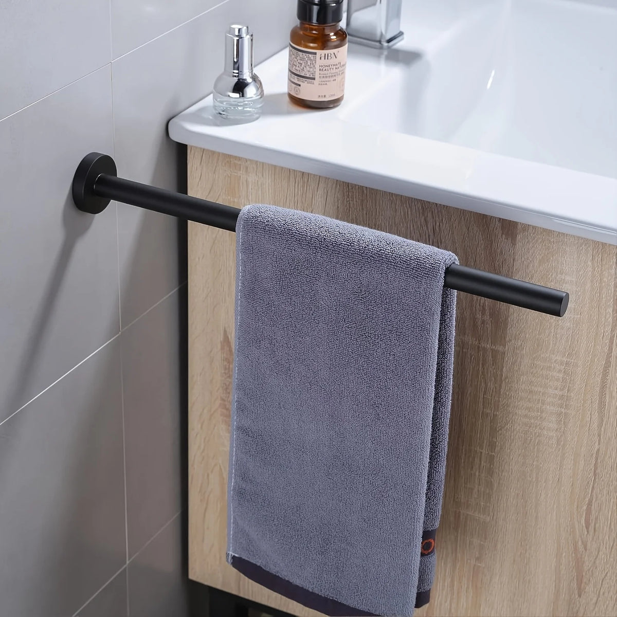 porte serviettes mural acier inoxydable finition noire texture mat moderne murale serviettes