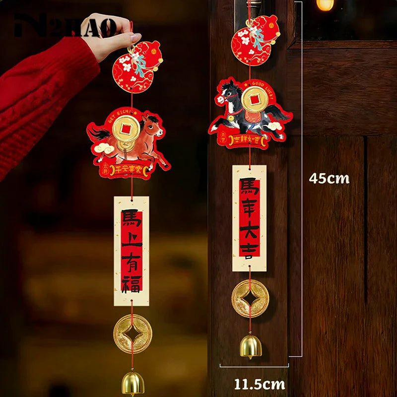 décorations nouvelles années cloches vent rouges dorées blanches oiseaux monnaies caractères chinois traditionnelles