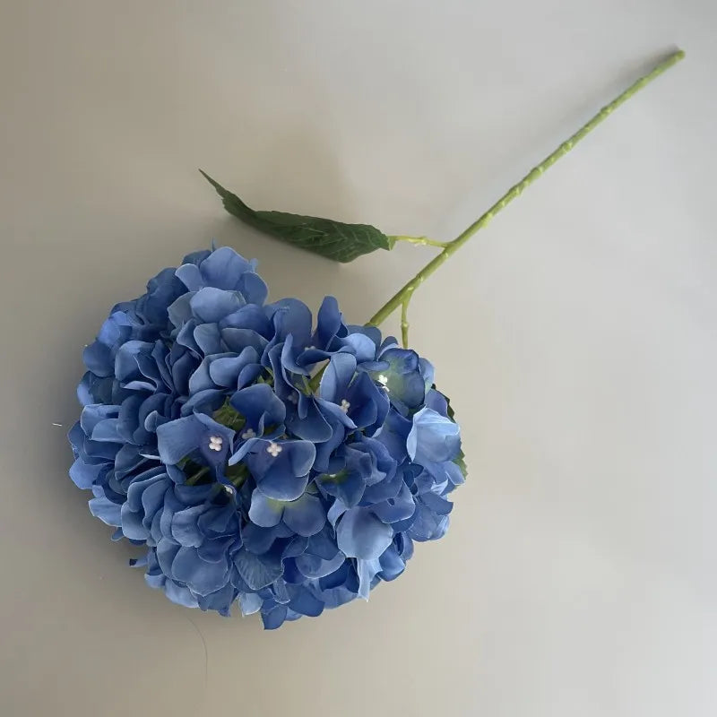 décoration florale hortensia artificielle bouquet bleu rouge moderne intérieur mariage anniversaire fête