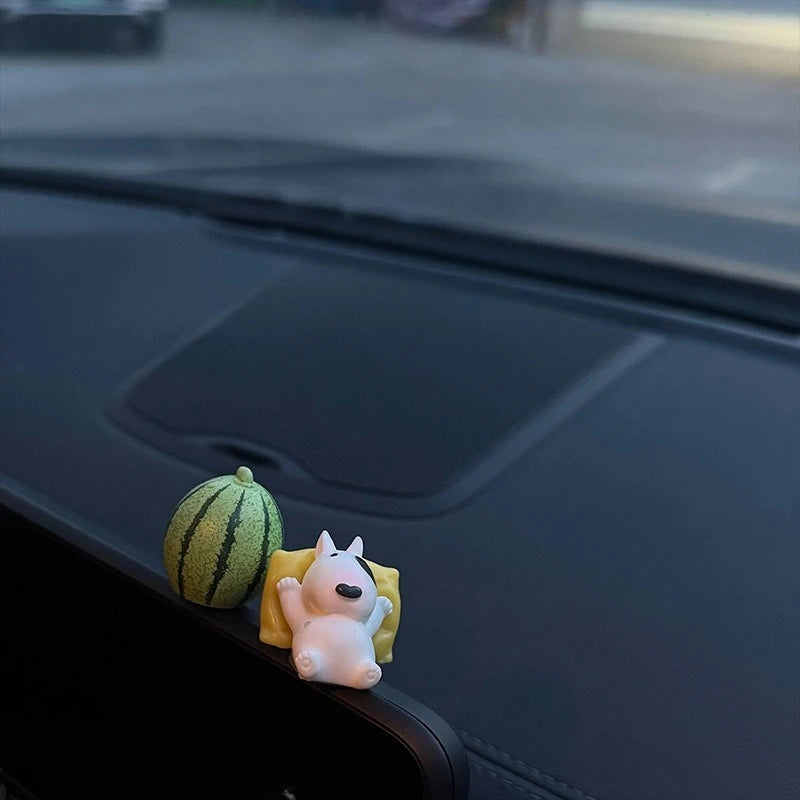 figurines cartoon mignon figurine bulldog oreiller cochon chapeau voiture tableau bord