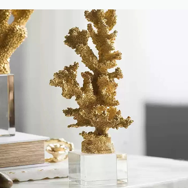 Sculpture corail doré texturée base cristal transparent décoration contemporaine chambre