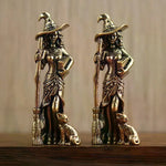 statues sorcières bronze texture métallique artisanal vintage finement détaillées balais chats chapeaux pointus