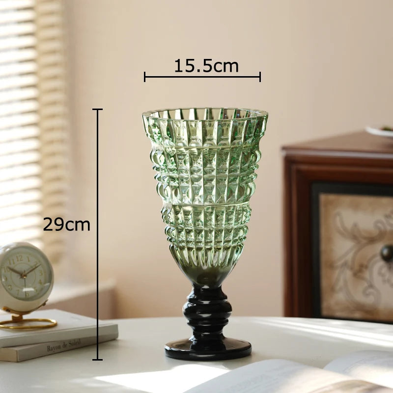 vase verre rose vert violet transparent gravé strié classique élégant décoration table floral