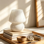 lampe poser contemporaine marron blanc jaune texture marbrée motifs géométriques opacité minimaliste