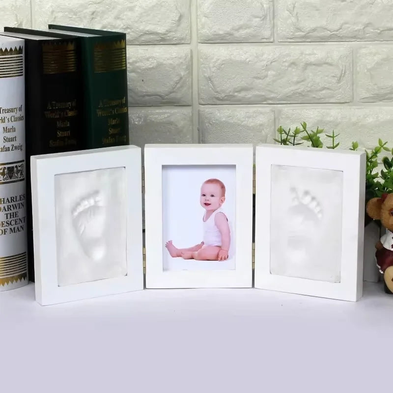 cadre photo enfant empreintes main pied blanc clips classique matériau opacité souvenir croissance