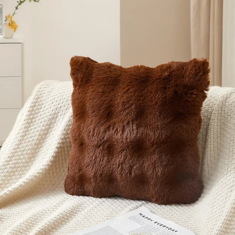 taies d'oreiller velours fourrure couleurs unies moderne canapé hiver pastel clair beige gris marron