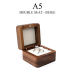 boîte bijoux bois marron classique dorés coussin blanc bague mariage packaging cadeau