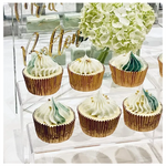 présentoir transparent multi niveaux support cupcakes desserts figurines cosmétiques moderne minimaliste saloniaux