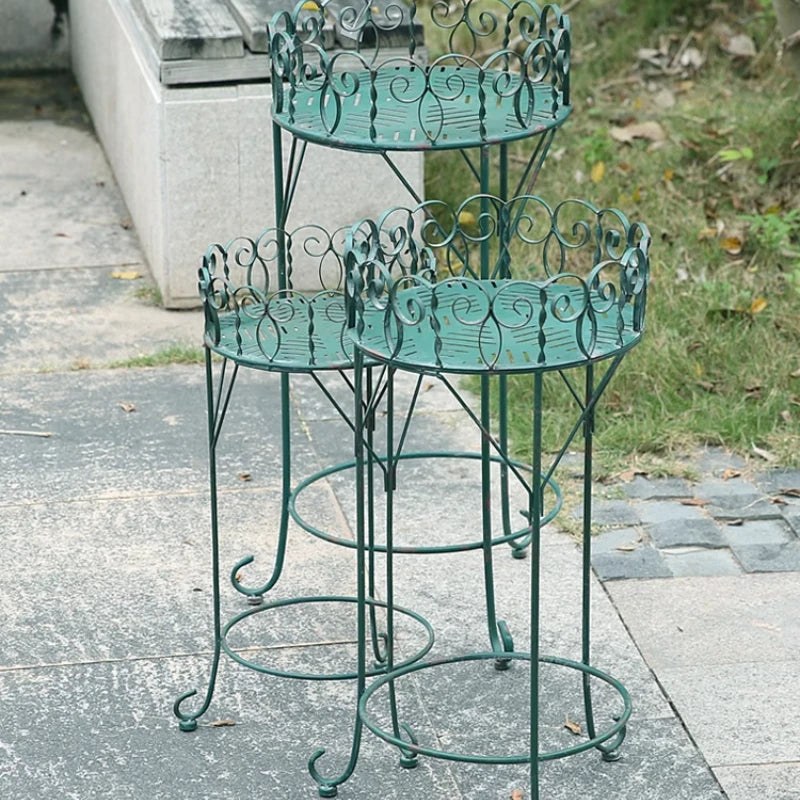 présentoirs plantes métal ajouré spirales vert turquoise décoration jardin vintage romantique