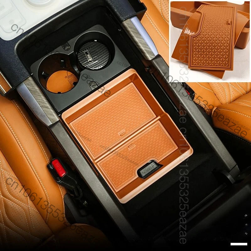 organisateur rangement voiture orange texture cuir moderne adhésif compartiments tasses objets smartphone
