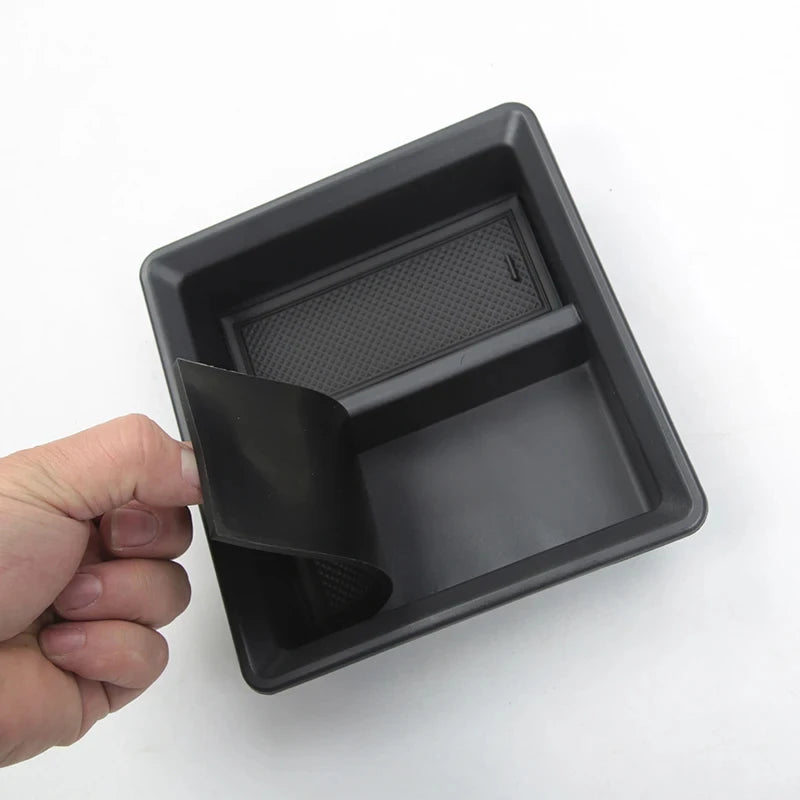 boîte rangement central tesla model noir texture flanelle pratique silicone moderne
